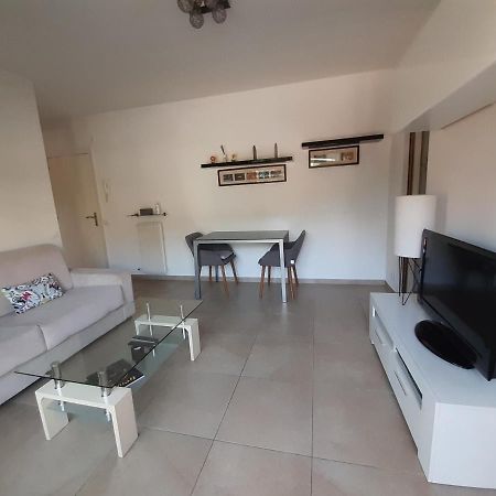 Joli Appartement Entre Menton Et Monaco Roquebrune-Cap-Martin Exterior photo