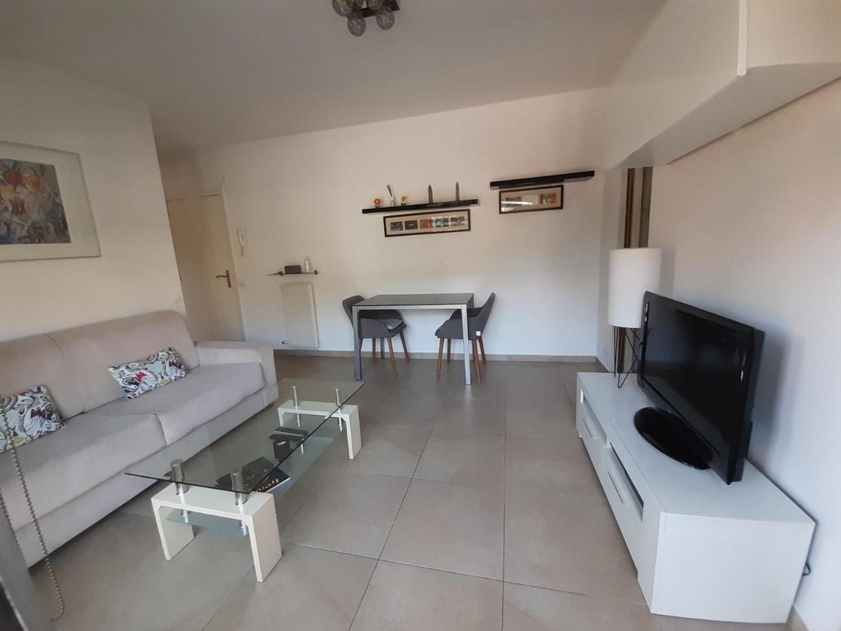 Joli Appartement Entre Menton Et Monaco Roquebrune-Cap-Martin Exterior photo